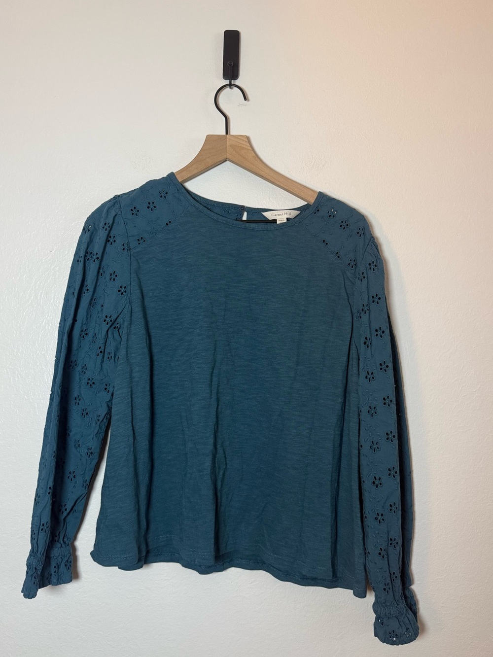 Garnet Hill Mixed-Media Long-Sleeve Top Eyelet Lace Sleeves